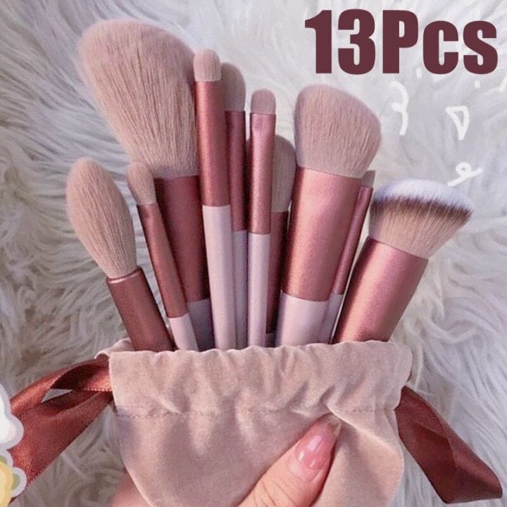 13-Piece Makeup Brush Set with Storage Pouch – Random Color