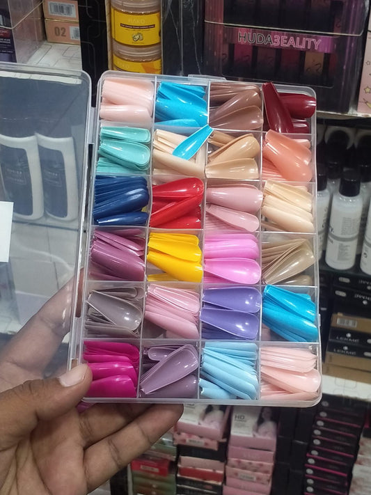 Rare & Serendipity Nail Tips Set – 576 Pieces with Glue